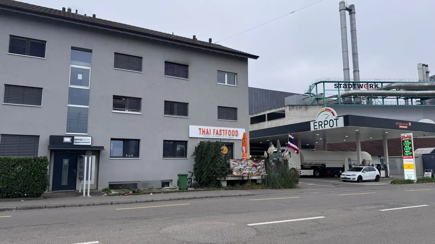 Commercial à louer - St. Gallerstrasse 170, 8404 Winterthur - Photo 3