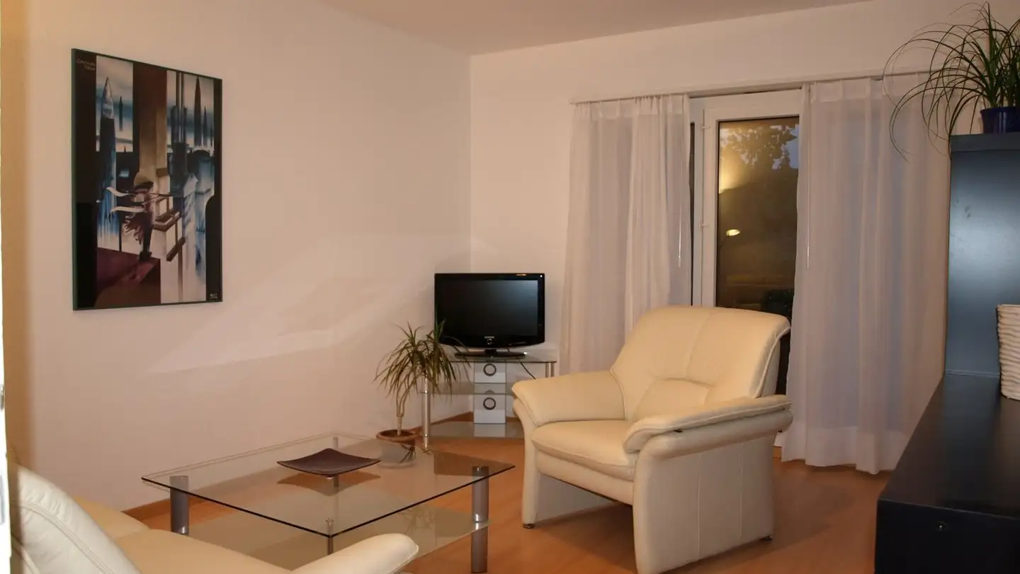 Appartement meublé à louer - Zelgstrasse 24, 8212 Neuhausen am Rheinfall - Photo 2