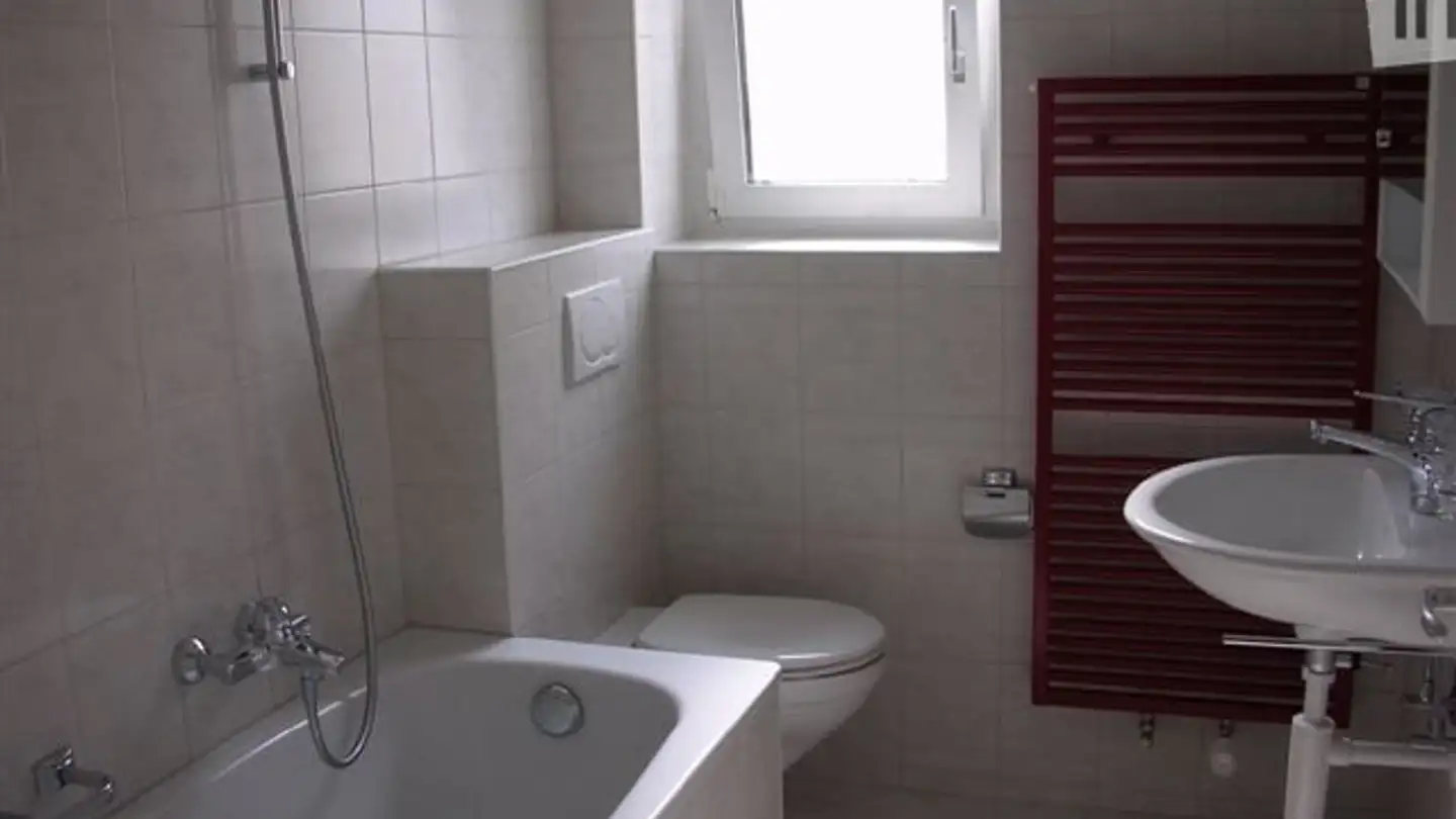 Appartamento in affitto - Rue De Porcena 12, 2035 Corcelles NE - Photo 2