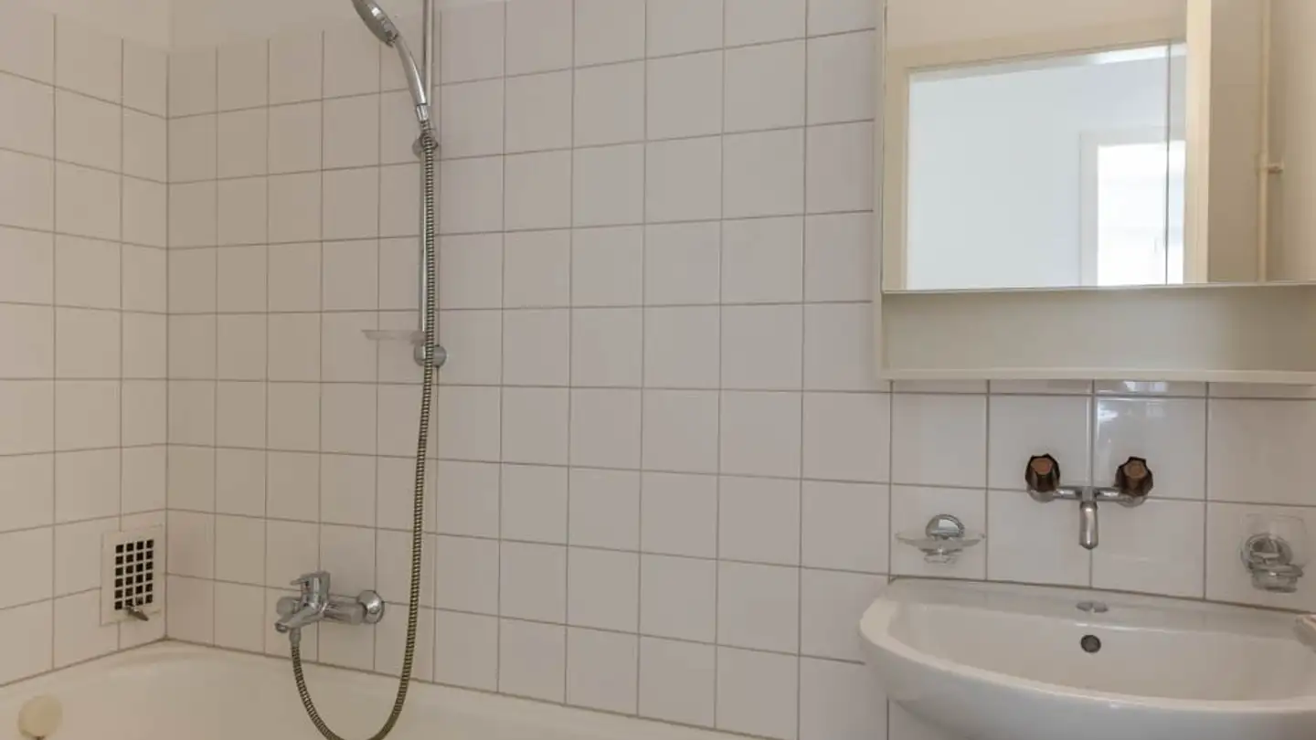 Wohnung mieten - Wiesenstrasse 21, 4912 Aarwangen - Foto 3