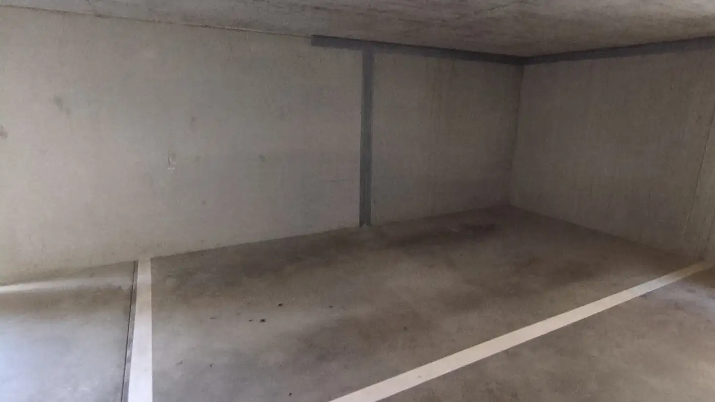 Einzelgarage mieten - Rue Des Potiers, 2800 Delémont