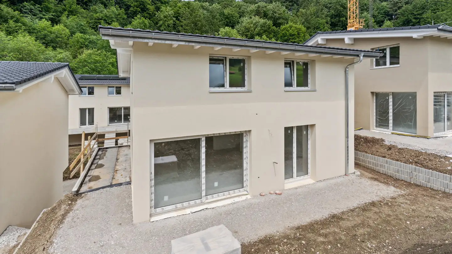 Casa singola in vendita - Sur La Roche, 1634 La Roche FR - Photo 4