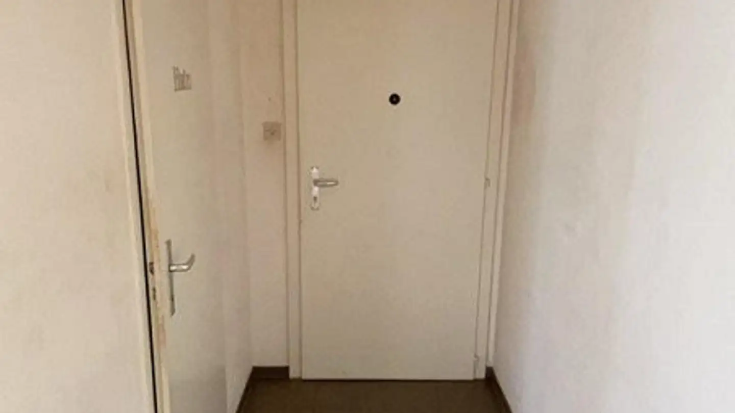 Appartamento in affitto - Avenue Des Collonges 5, 2520 La Neuveville - Foto 2