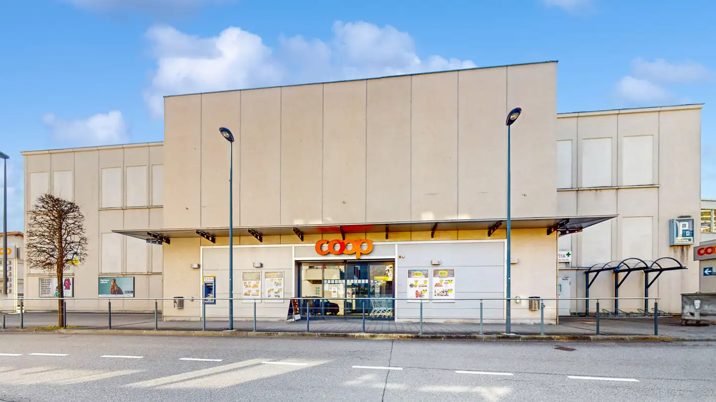 Shop for rent - Rue Industrielle, 2740 Moutier