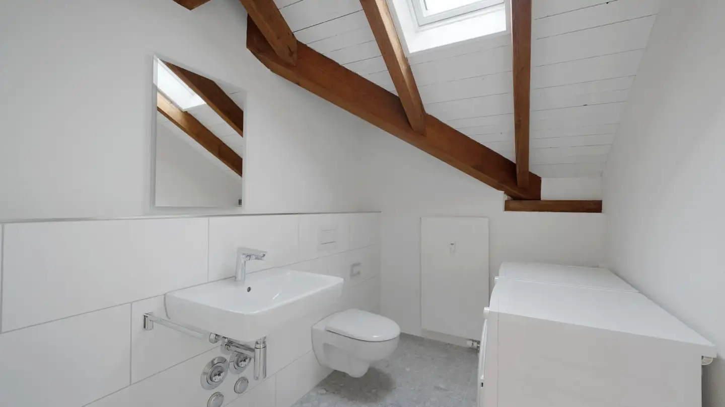 Attic flat for rent - Gsteigstrasse 19, 8646 Wagen - Photo 4