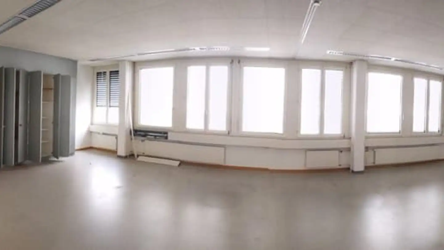Commercial for rent - Rue Fritz-Courvoisier 103, 2300 La Chaux-de-Fonds