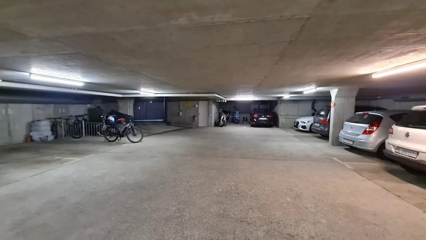Underground parking space for rent - Schalbergstrasse 111, 4153 Reinach BL - Photo 2