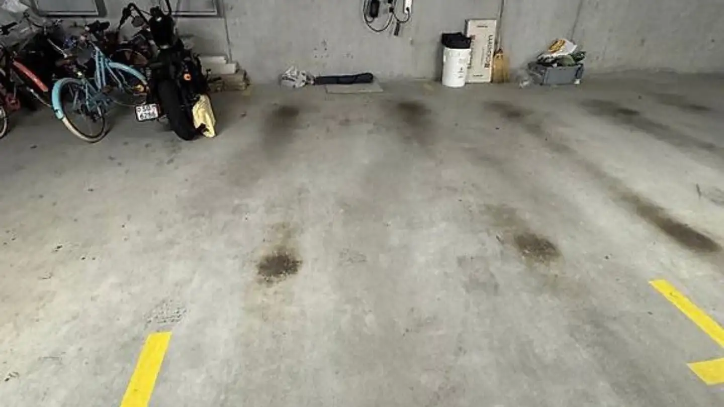 Place de parking souterraine à louer - Sonnenfeldweg, 4552 Derendingen - Photo 3