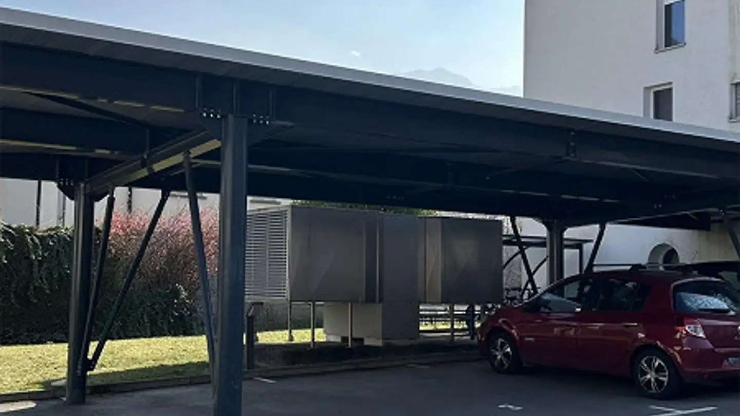 Covered parking space for rent - Viale Giuseppe Motta 40, 6500 Bellinzona - Photo 2