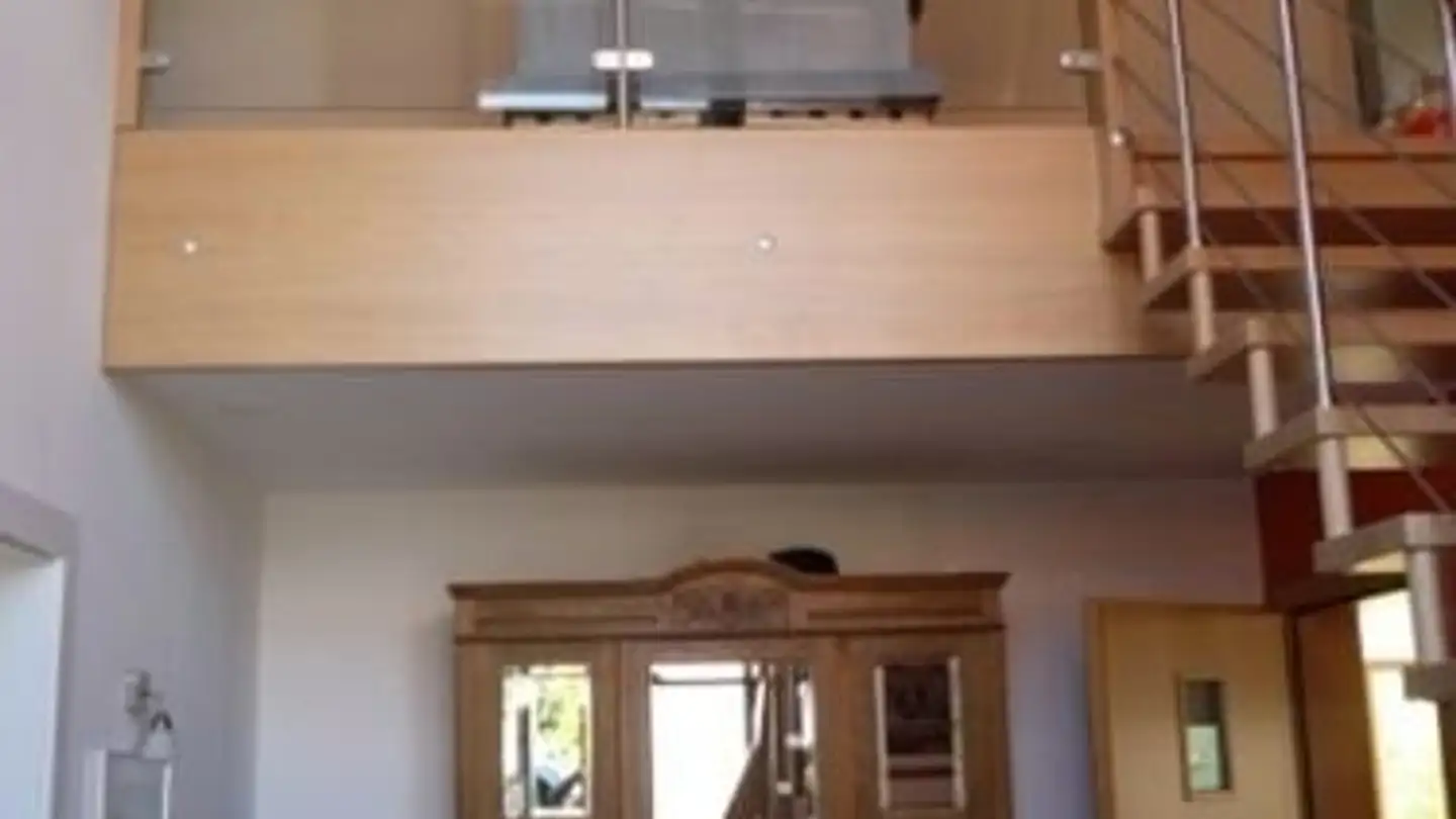 Einfamilienhaus mieten - Champs-Poncet 24, 2063 Fenin - Foto 2