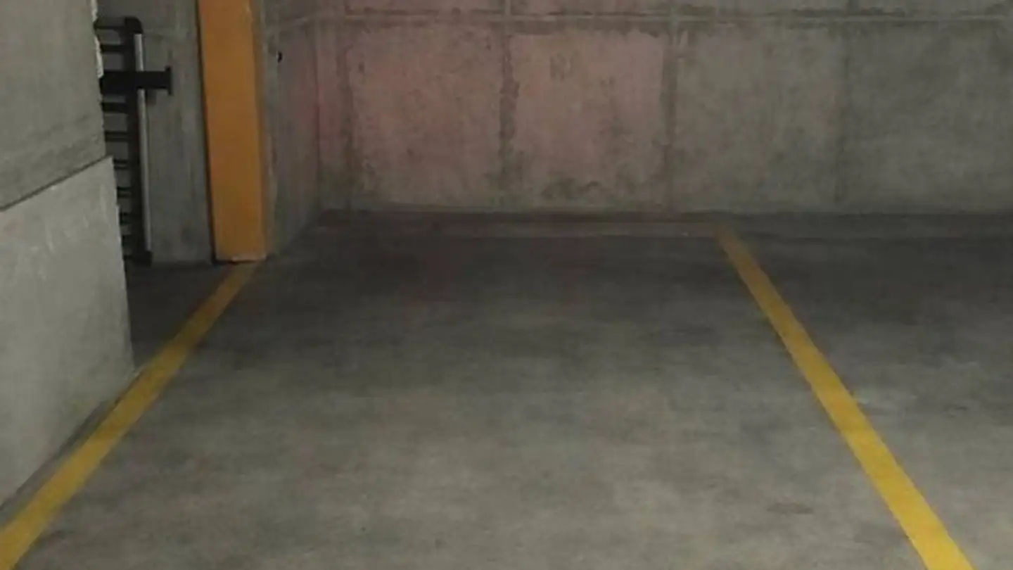 Single garage for rent - Löwenweg 7, 8912 Obfelden
