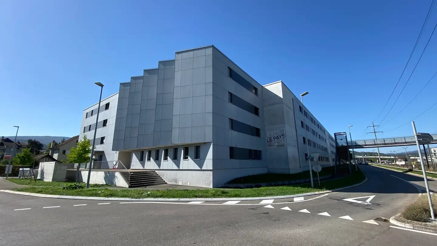 Mischgenutztes Gebäude mieten - Rue Emile-Boéchat 17, 2800 Delémont
