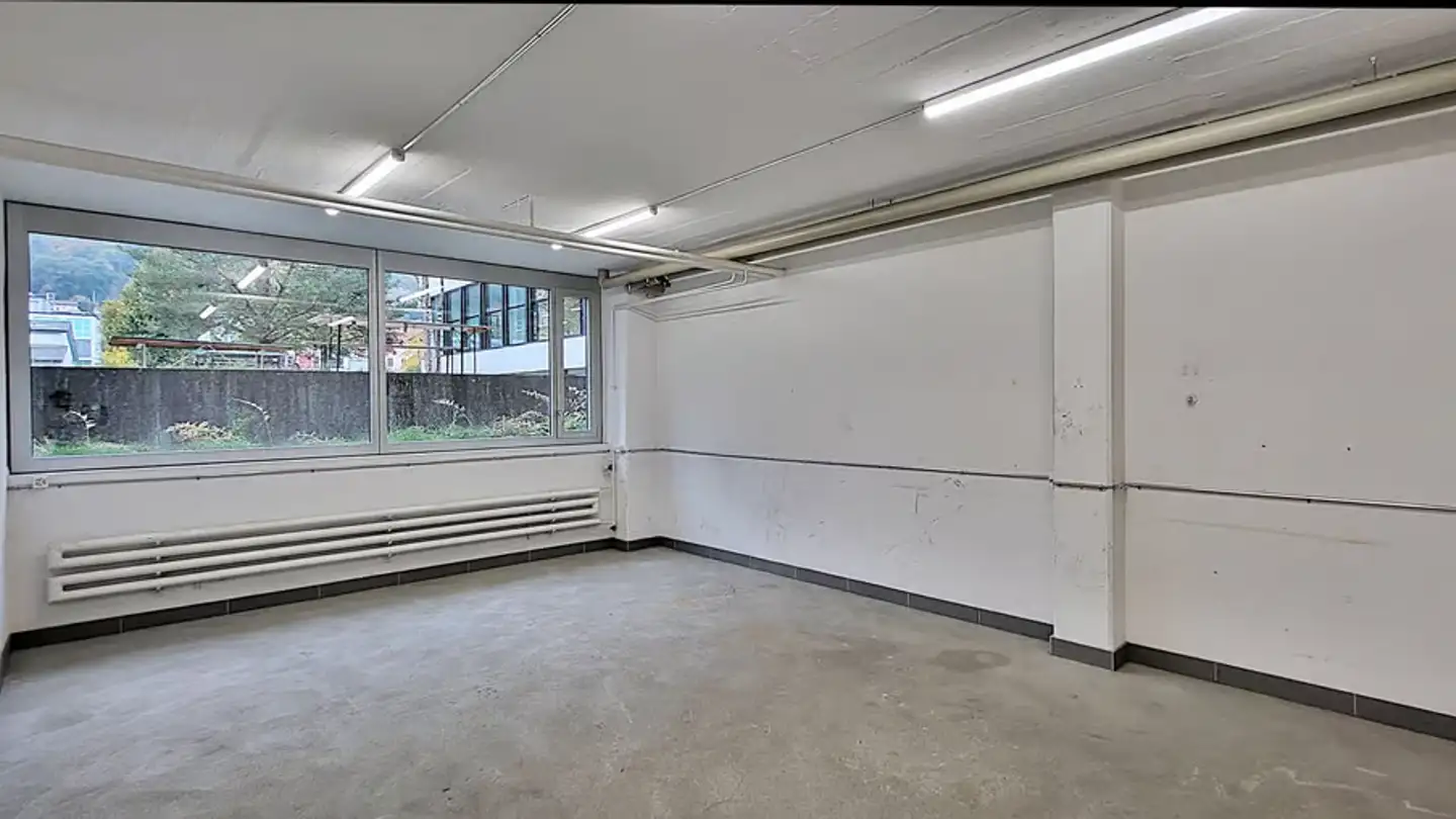 Gewerbe mieten - Chemin Du Coin / Eckweg 8, 2504 Biel/Bienne - Foto 3