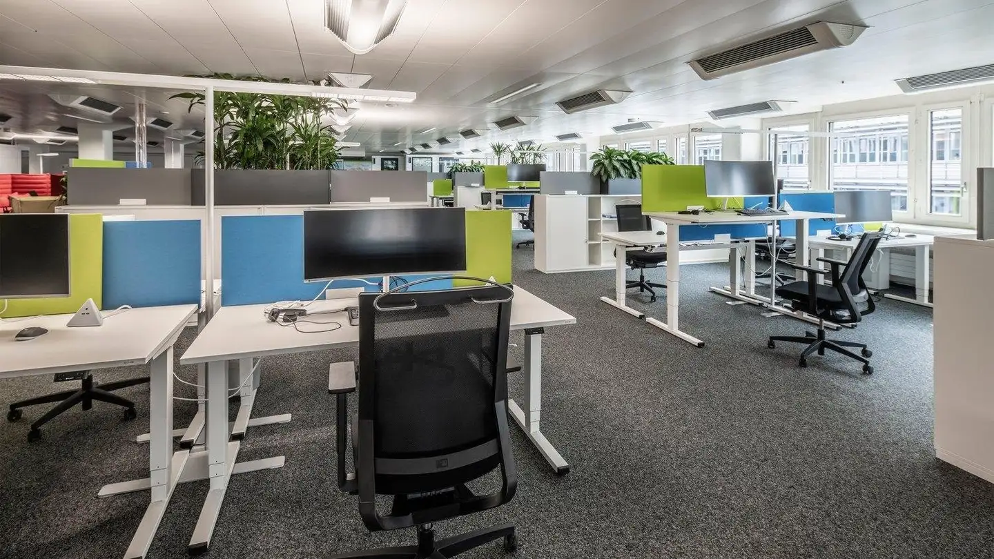 Commerciale in affitto - Thurgauerstrasse 60, 8050 Zürich - Foto 2