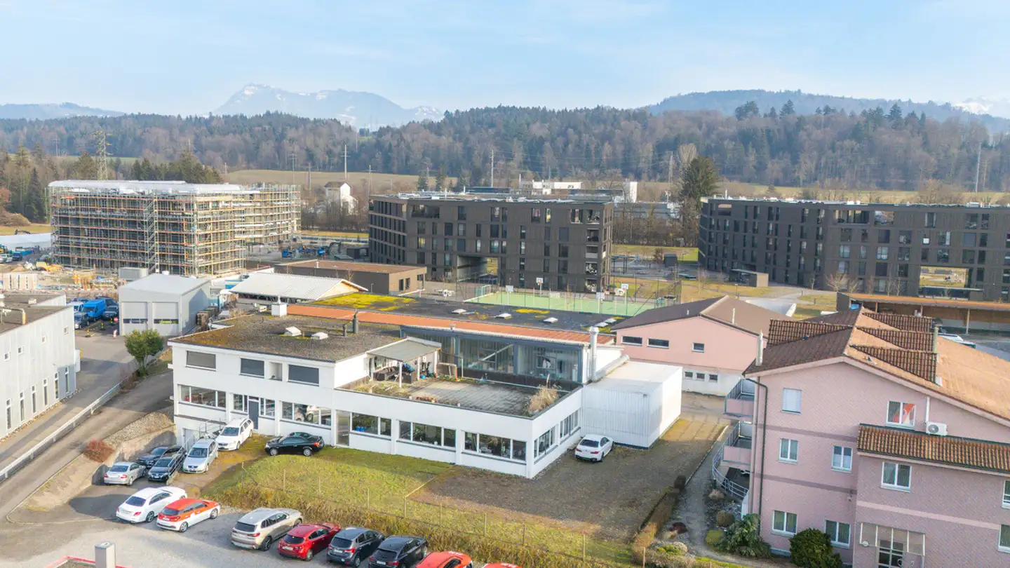 Commercial à vendre - Grünmattstrasse 11, 6032 Emmen