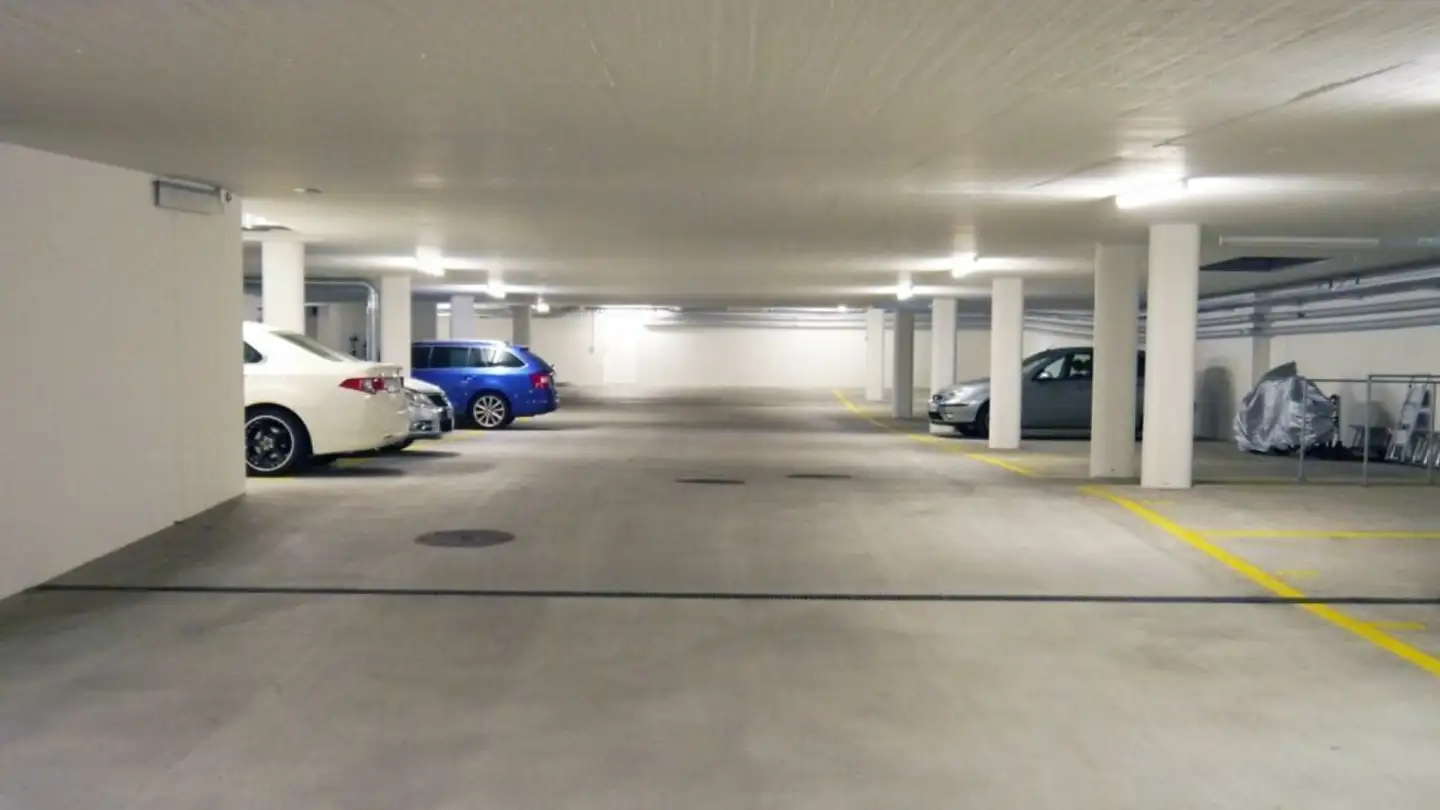 Place de parking extérieure à louer - Mühlenstrasse, 9030 Abtwil SG - Photo 2