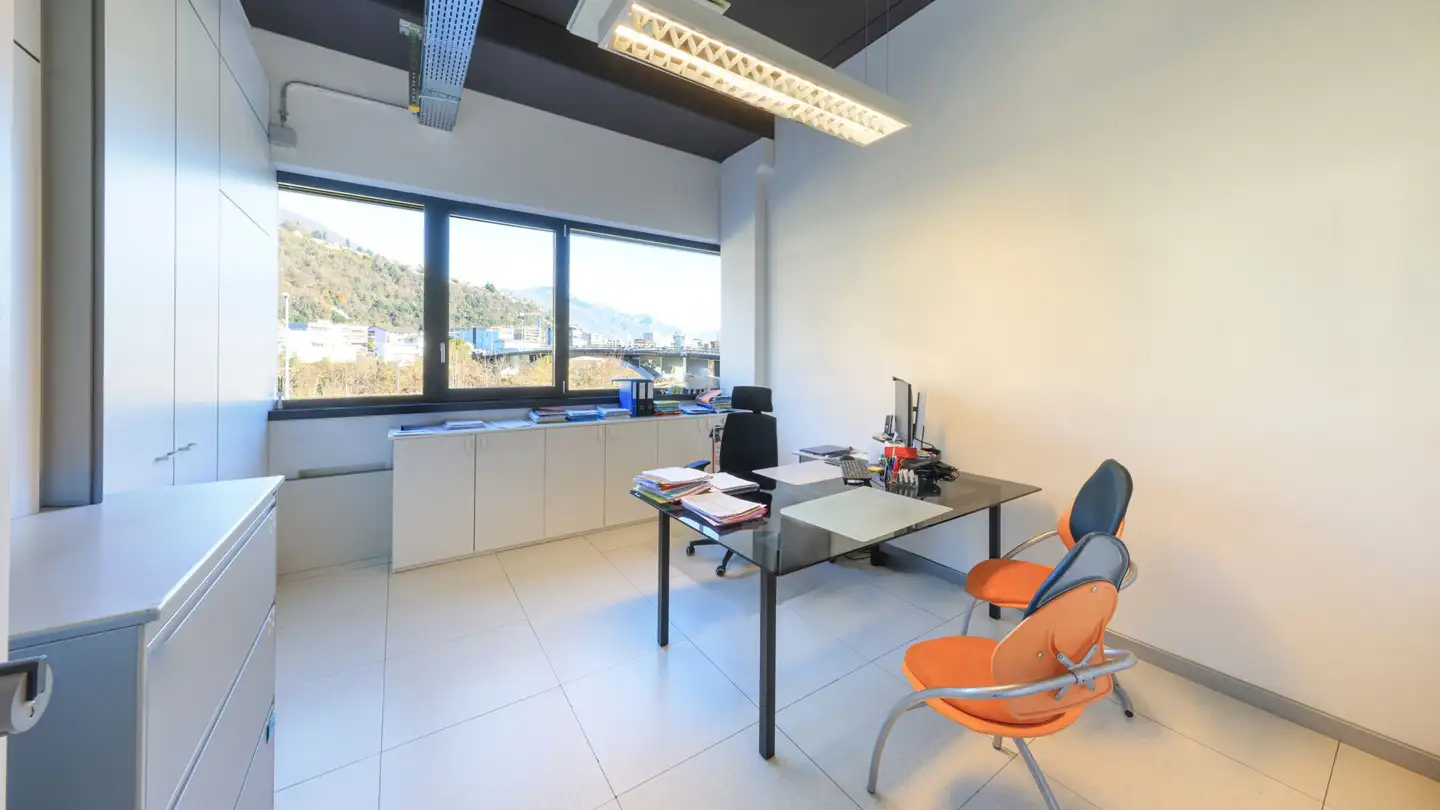 Office space for rent - Via Dei Pioppi, 6616 Losone - Photo 3
