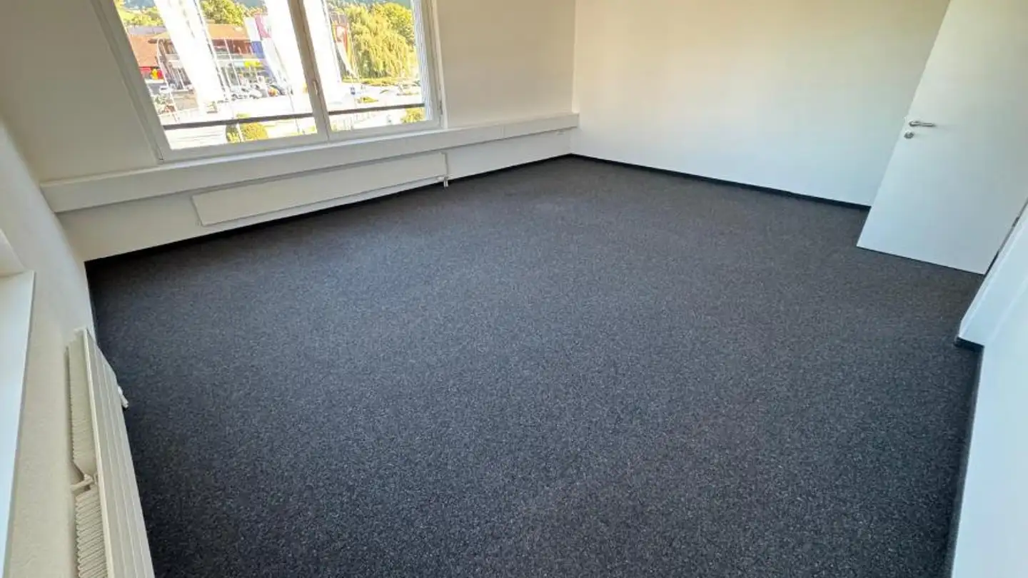 Office space for rent - Röhrlistrasse 3, 6353 Weggis - Photo 3