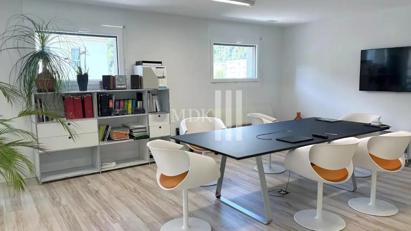 Commercial à louer - Avenue Du Simplon 44, 1870 Monthey - Photo 2