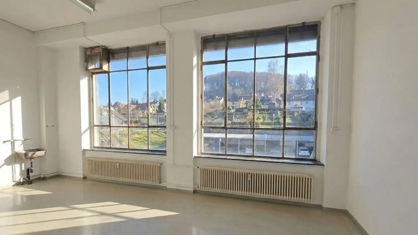 Commercial for rent - Dorfstrasse 6a, 8484 Weisslingen - Photo 2