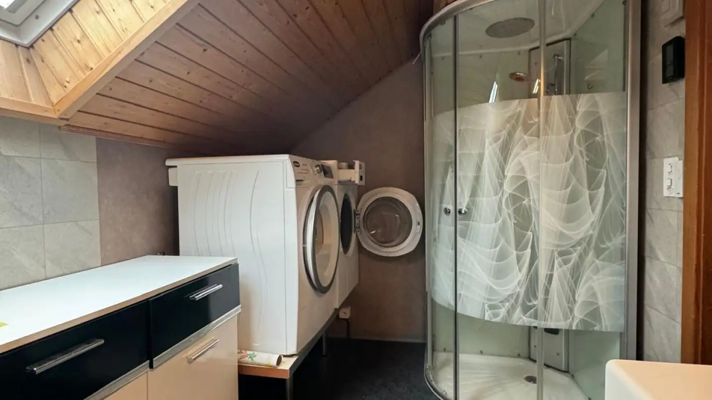 Attic flat for rent - Dürrenäscherstrasse 1, 5723 Teufenthal AG - Photo 4