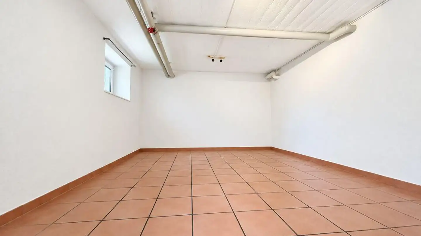 Workshop for rent - Zentralstrasse 130, 8212 Neuhausen am Rheinfall - Photo 2