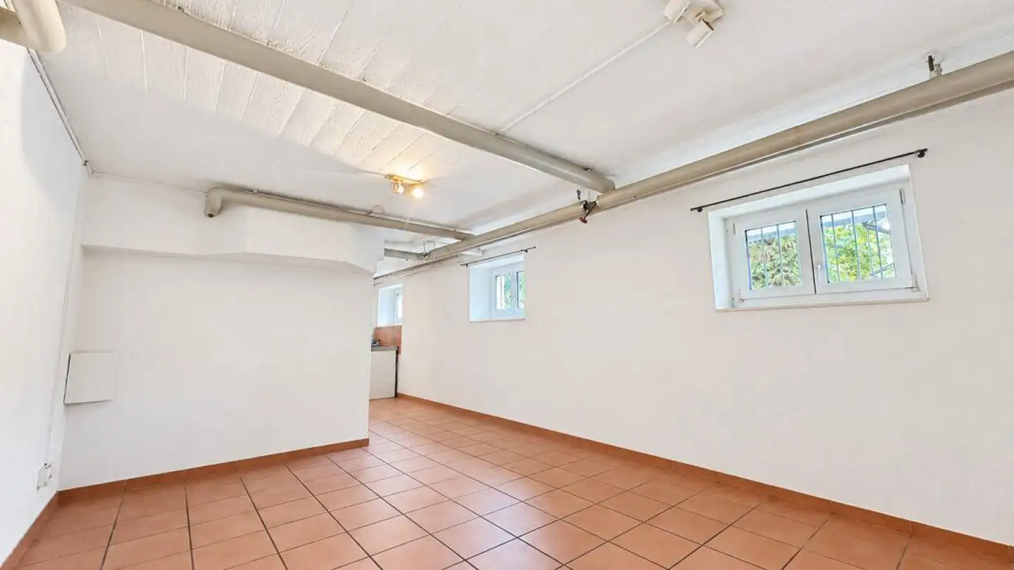 Workshop for rent - Zentralstrasse 130, 8212 Neuhausen am Rheinfall - Photo 3