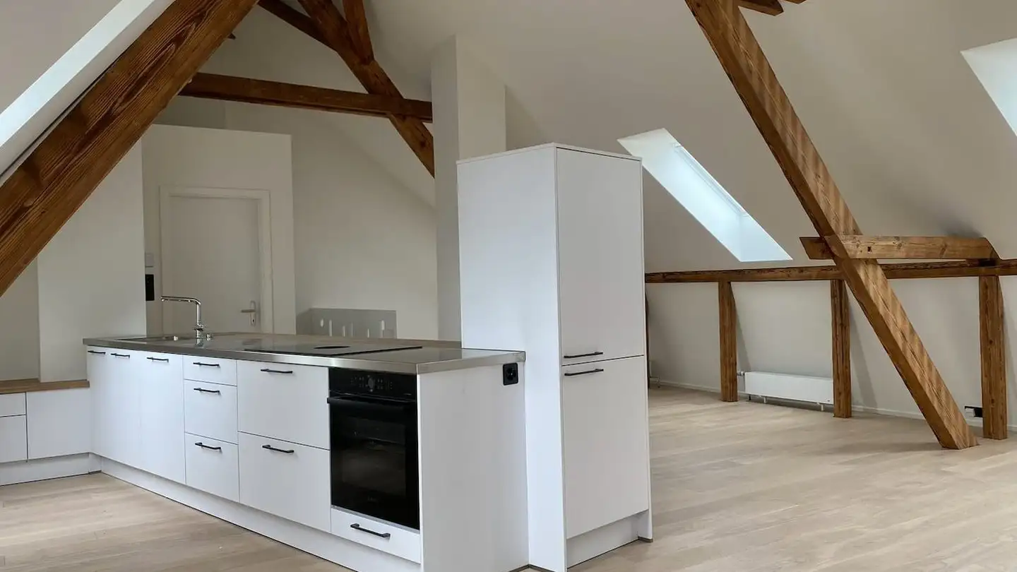 Dachgeschosswohnung mieten - Reichensteinerstrasse 45, 4053 Basel