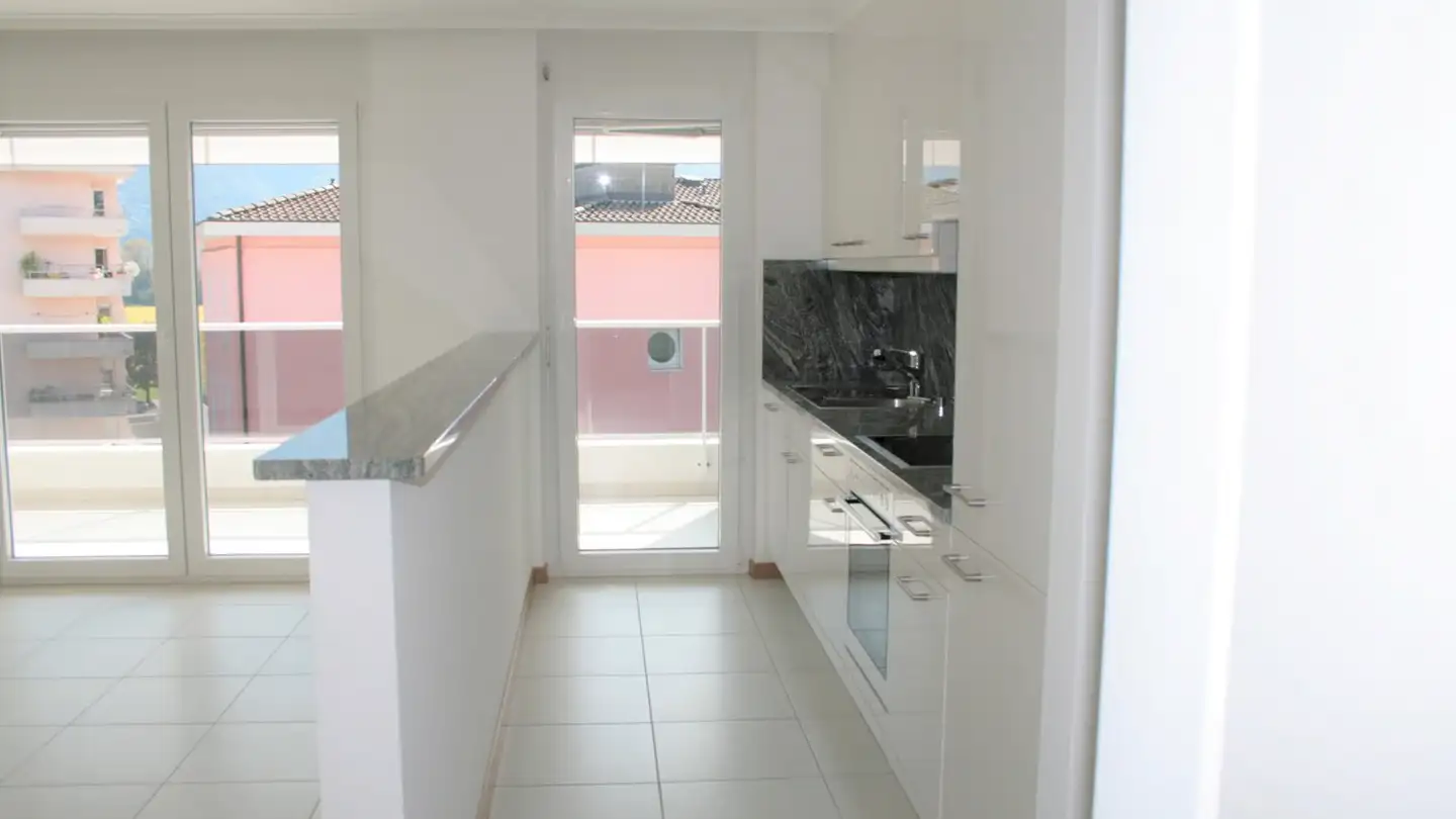 Apartment for rent - Via Dr. Giovanni Varesi 50, 6600 Locarno - Photo 3