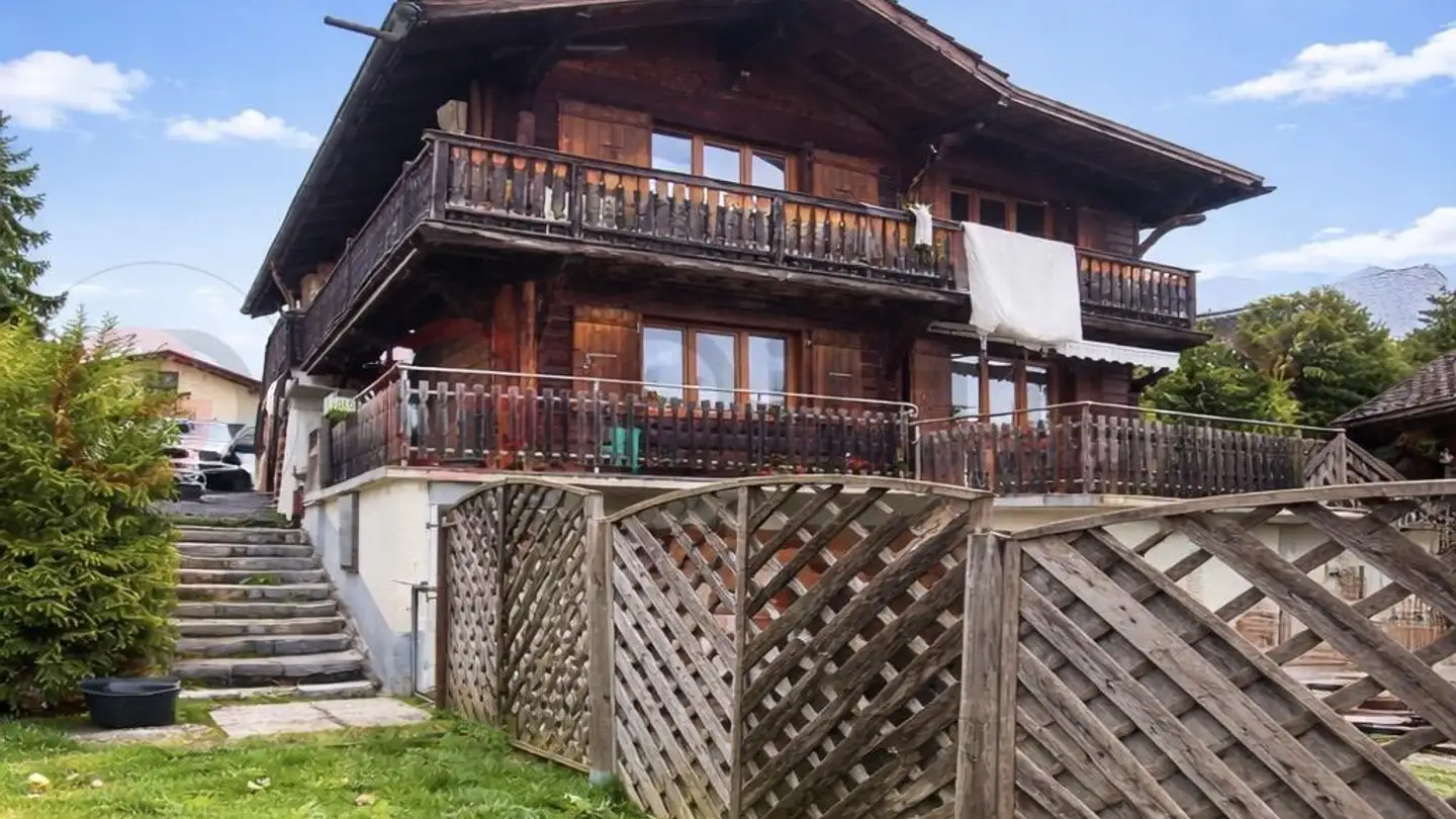 Mixed-use building for sale - 1885 Chesières