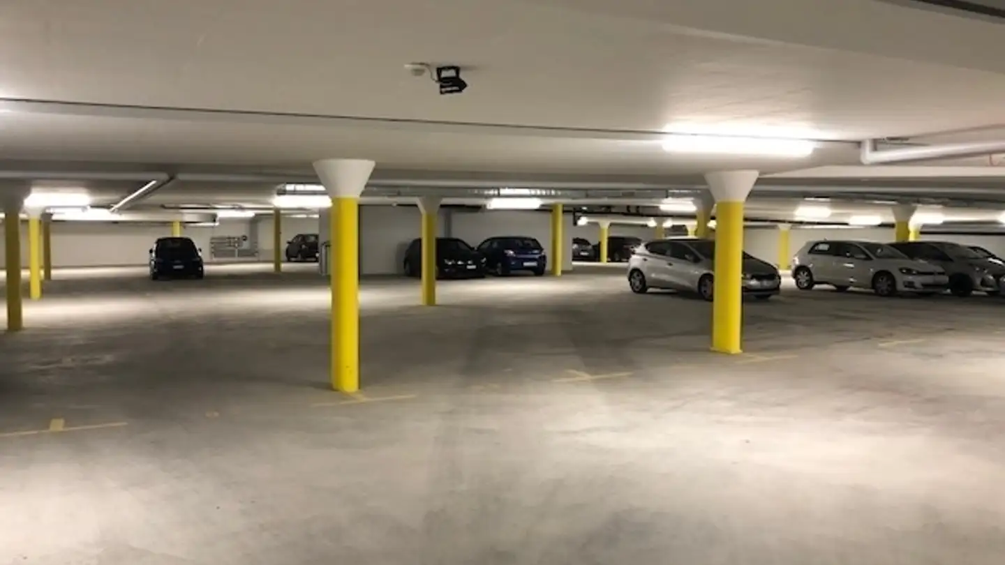 Place de parking souterraine à louer - Adlerstrasse 2, 9300 Wittenbach