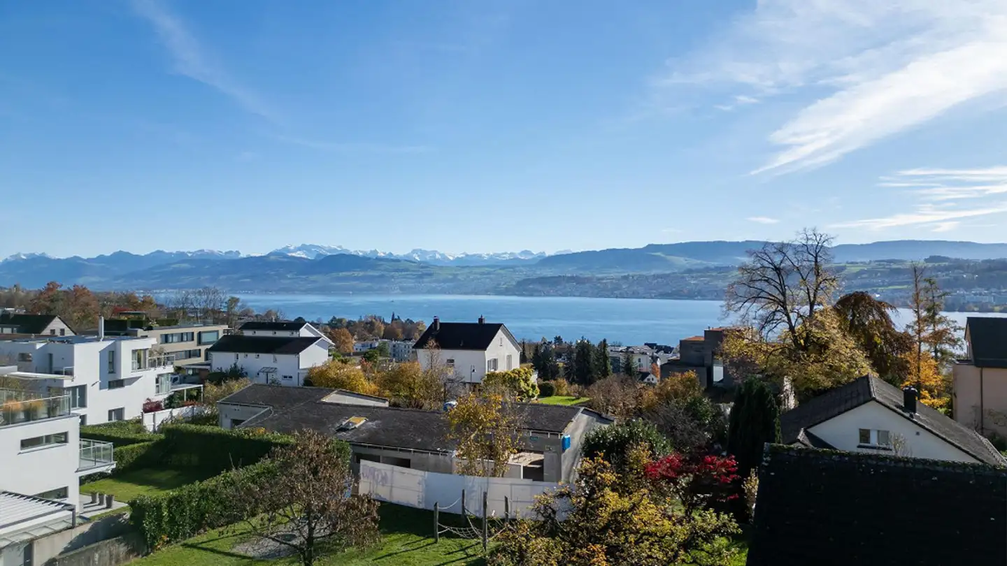Penthouse for rent - Pfannenstielstrasse 110, 8706 Meilen