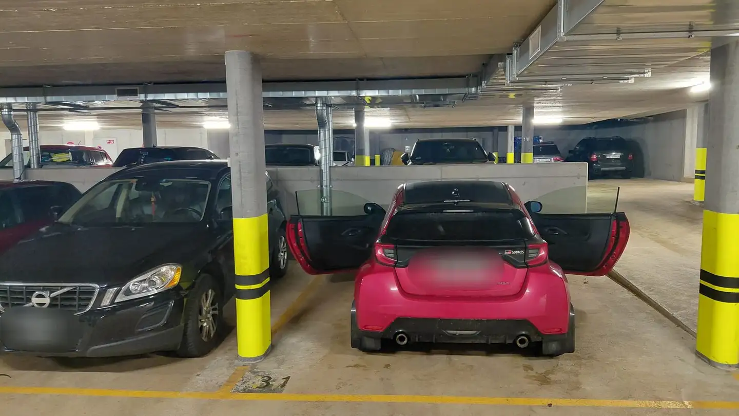 Parcheggio coperto in affitto - Rue Du Saint-Gothard, 2300 La Chaux-de-Fonds