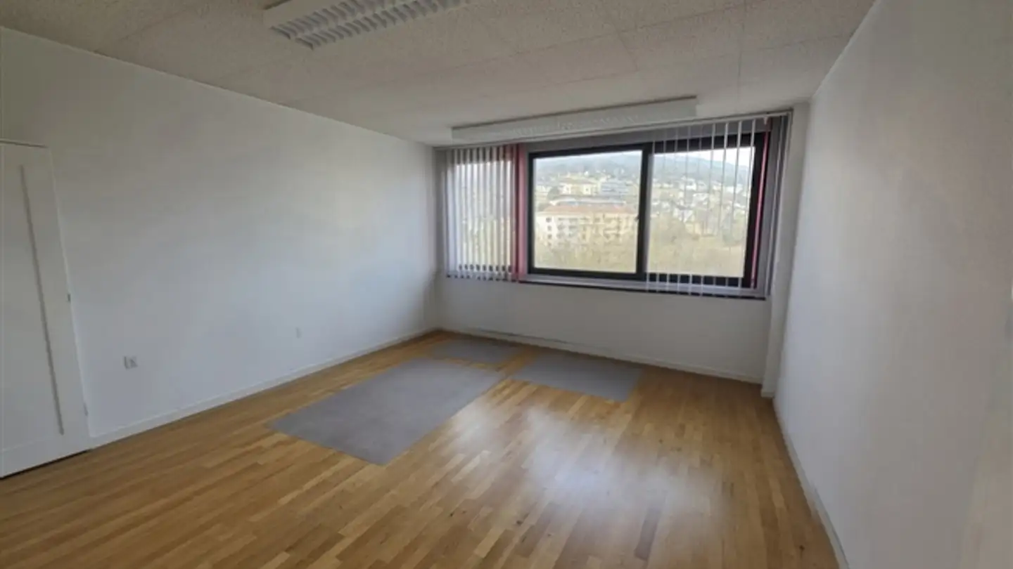 Spazio ufficio in affitto - Rue Des Mille-Boilles 2, 2000 Neuchâtel