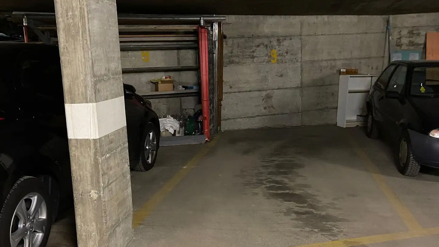 Place de parking souterraine à louer - Wieslergasse, 8049 Zürich - Photo 2