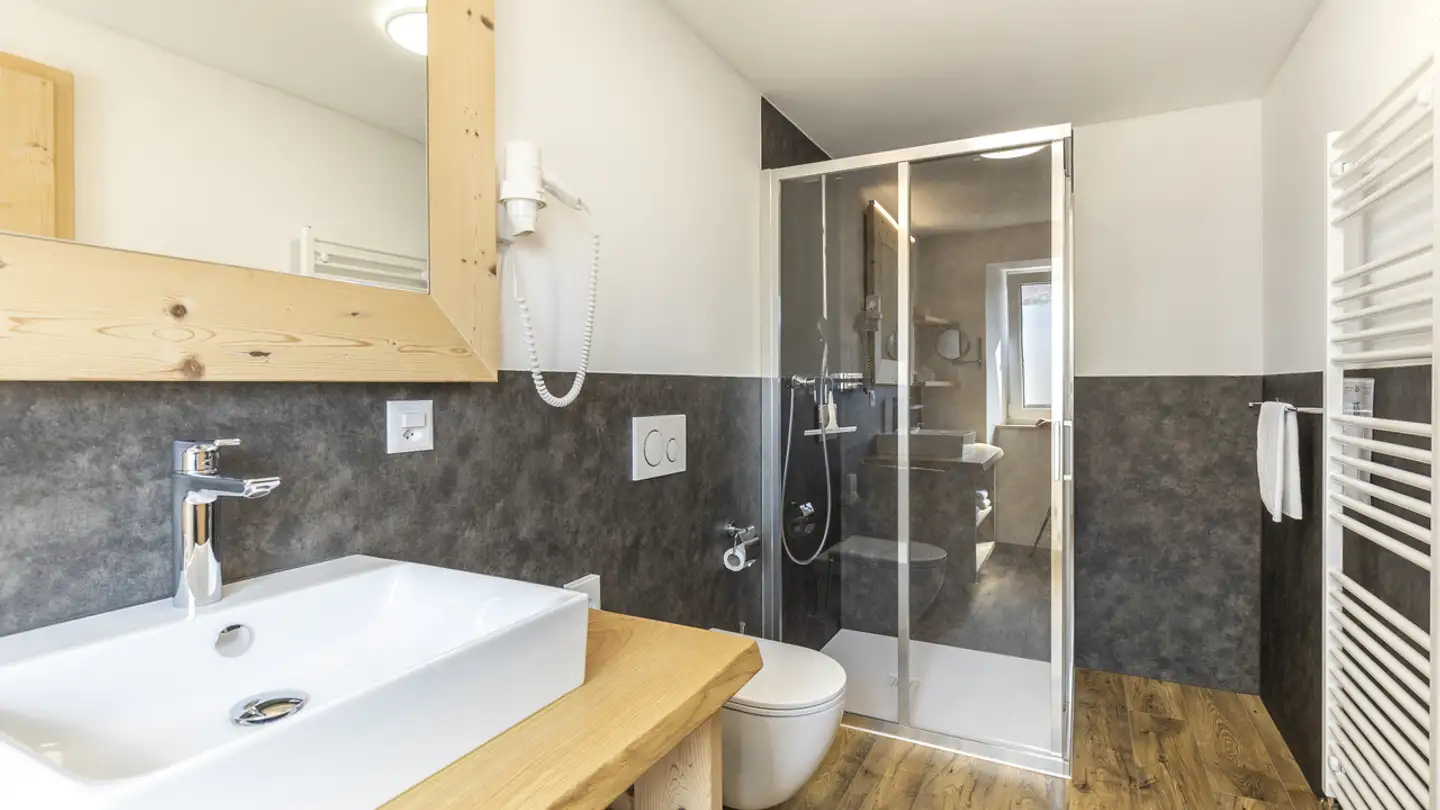 Commerciale in vendita - Via Principale 28, 7746 Le Prese - Photo 4