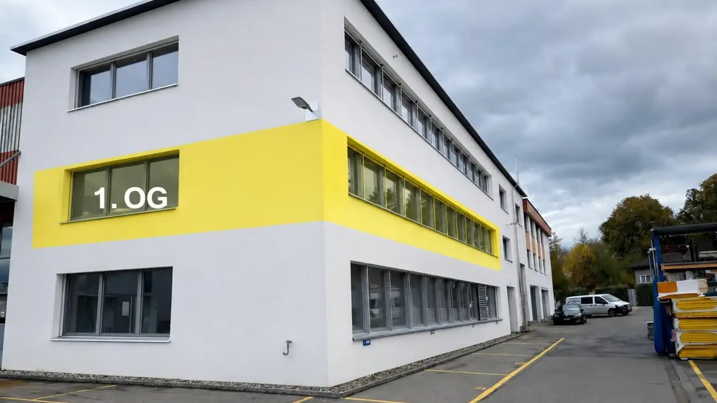 Grande magazzino in affitto - Steineggstrasse 32, 8852 Altendorf