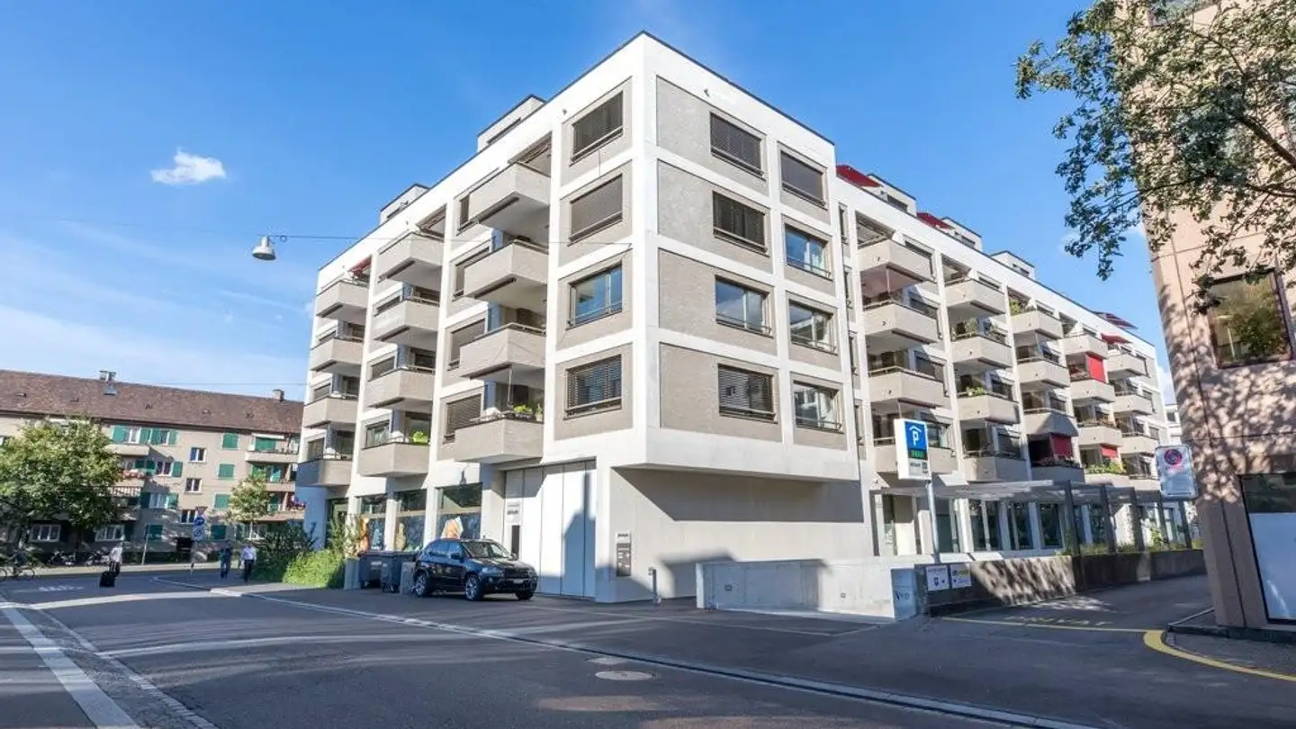 Single garage for rent - Badenerstrasse 565, 8048 Zürich