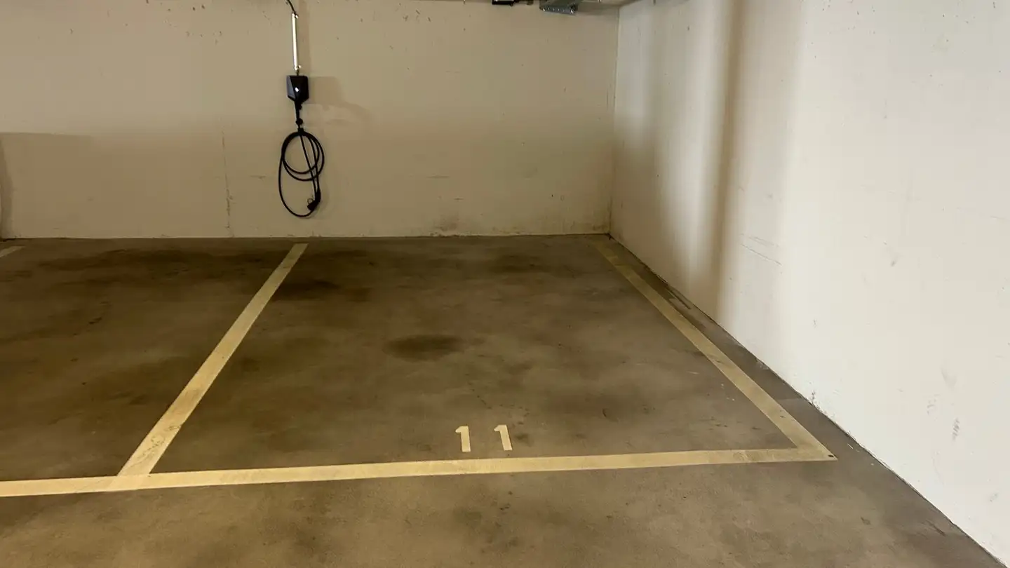 Tiefgaragenstellplatz mieten - Tödistrasse 56, 8810 Horgen