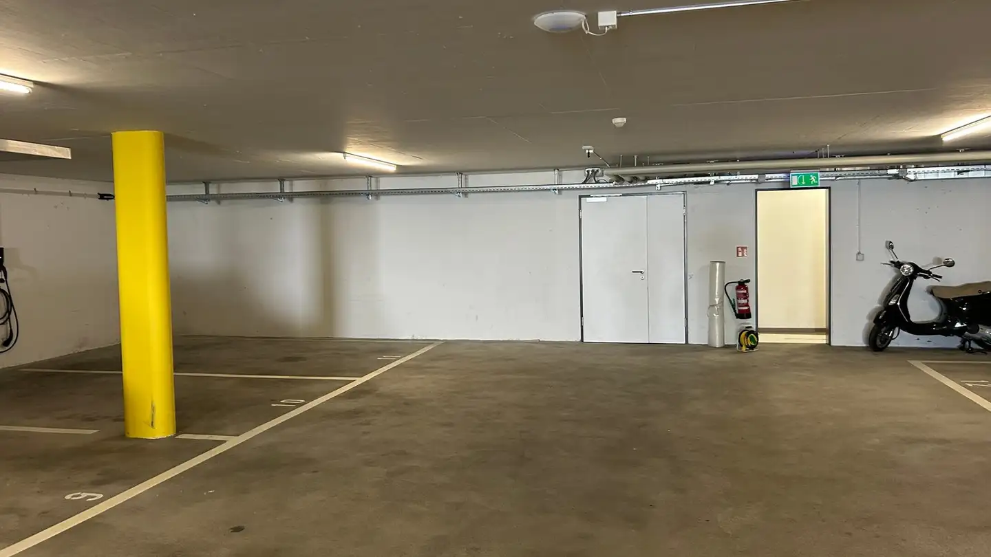 Tiefgaragenstellplatz mieten - Tödistrasse 56, 8810 Horgen - Foto 2