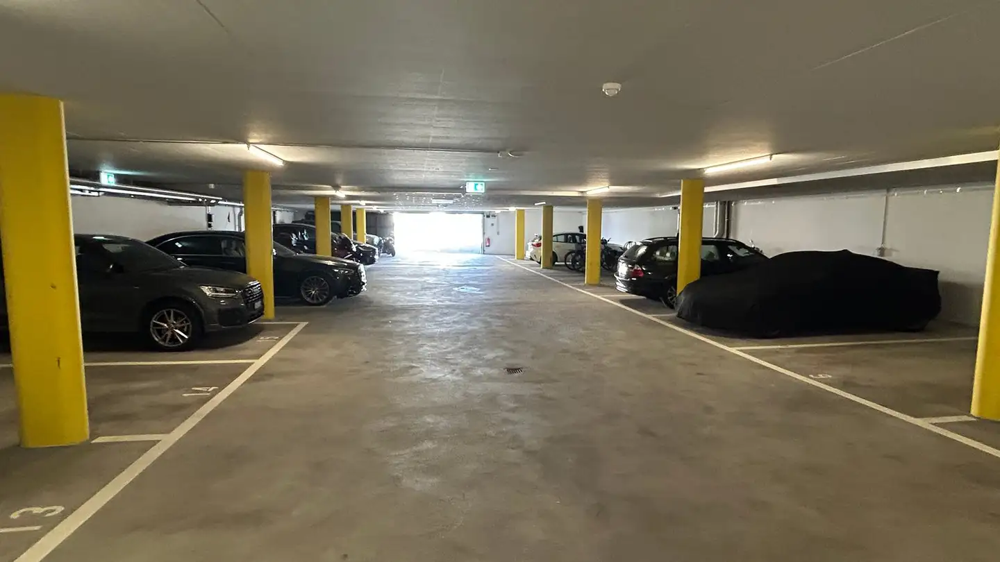 Tiefgaragenstellplatz mieten - Tödistrasse 56, 8810 Horgen - Foto 3