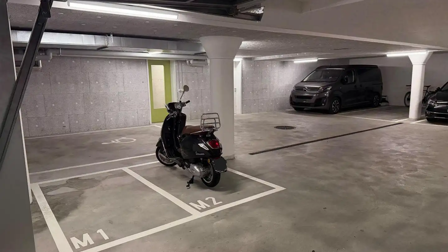 Tiefgaragenstellplatz mieten - Bertastrasse 84, 8003 Zürich