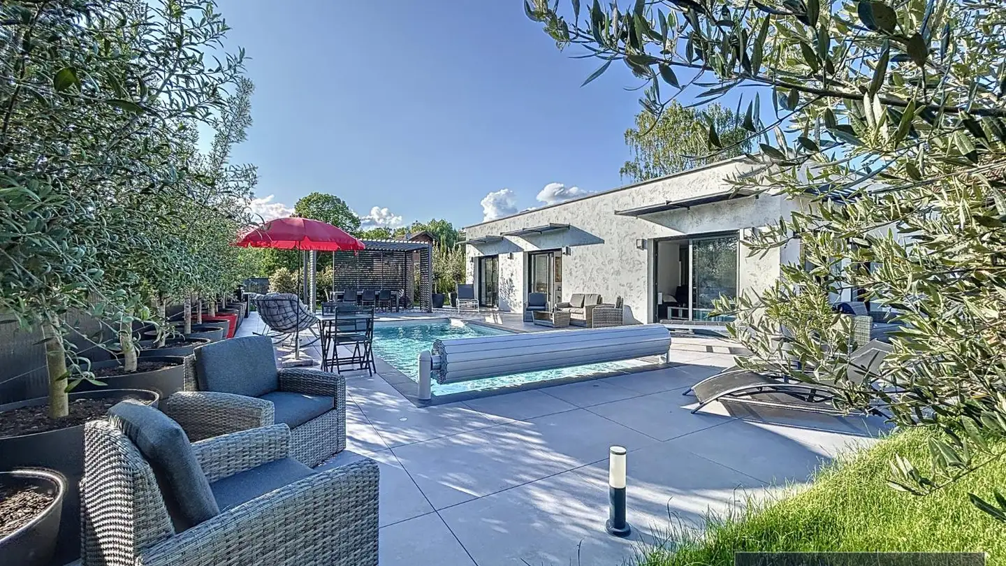 Single house for sale - 1248 Hermance