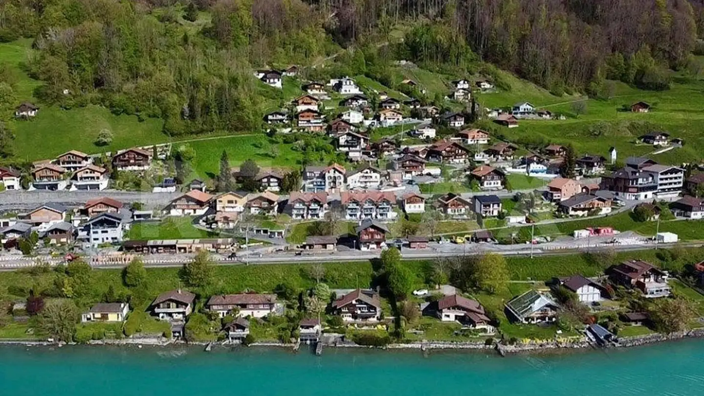 Constructible plot for sale - 3800 Interlaken