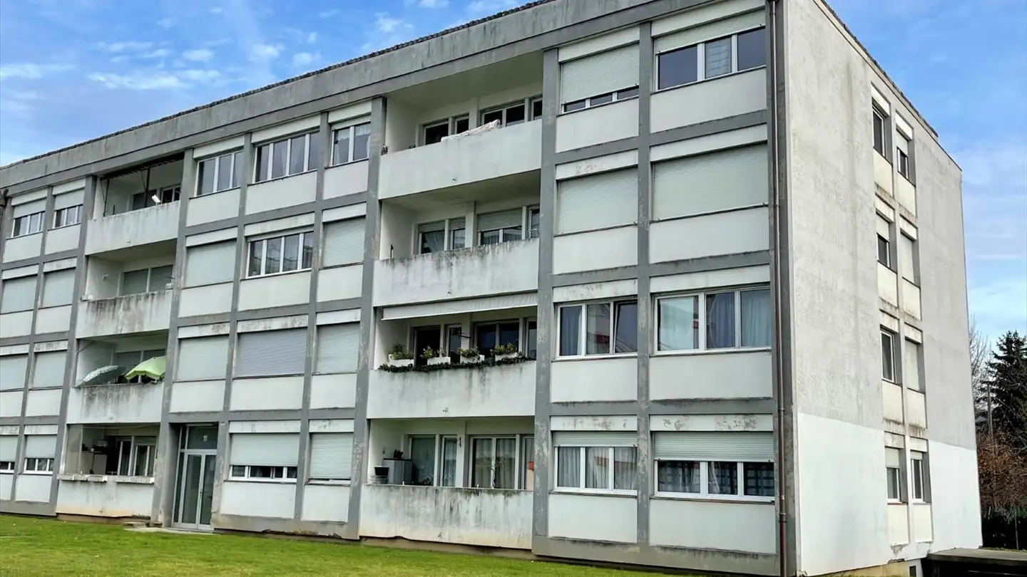 Outdoor parking space for rent - Chemin Des Deux-Communes 11, 1226 Thônex