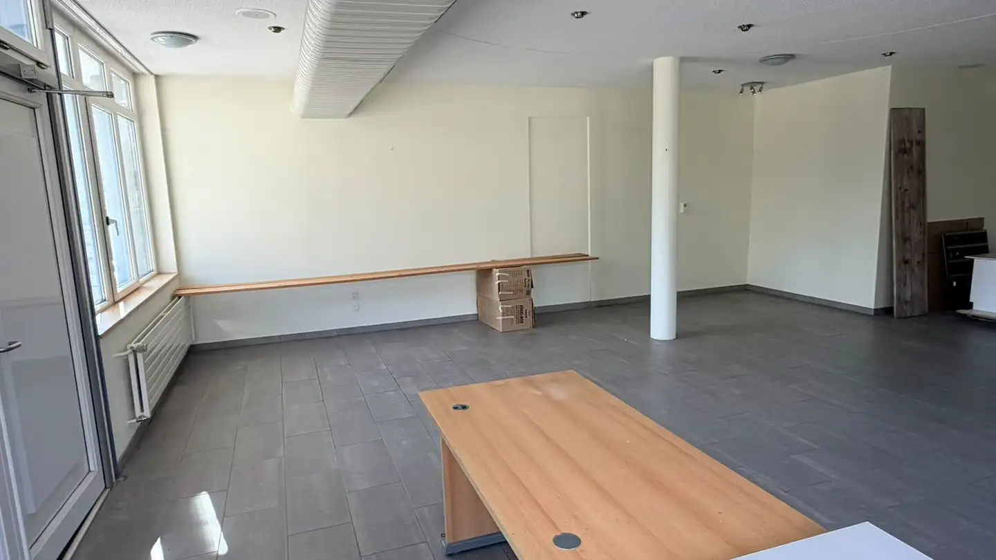 Bureau à louer - Feithierenstrasse, 3952 Susten