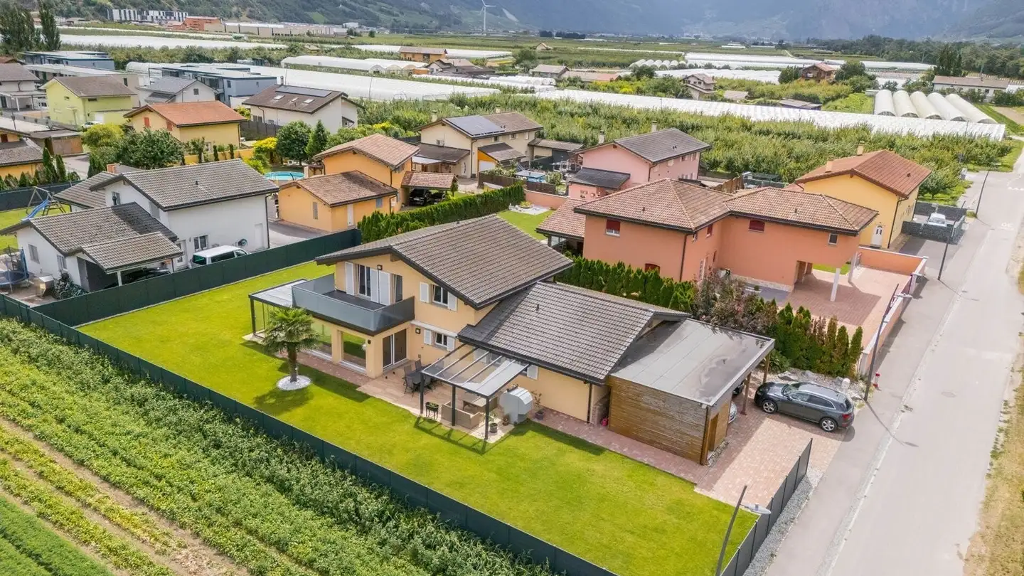 Villa for sale - 1907 Saxon