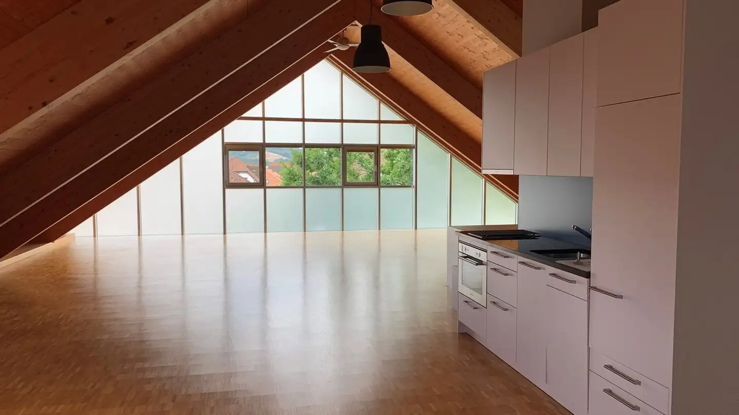 Attic flat for rent - Solothurnstrasse 11, 2543 Lengnau BE - Photo 2