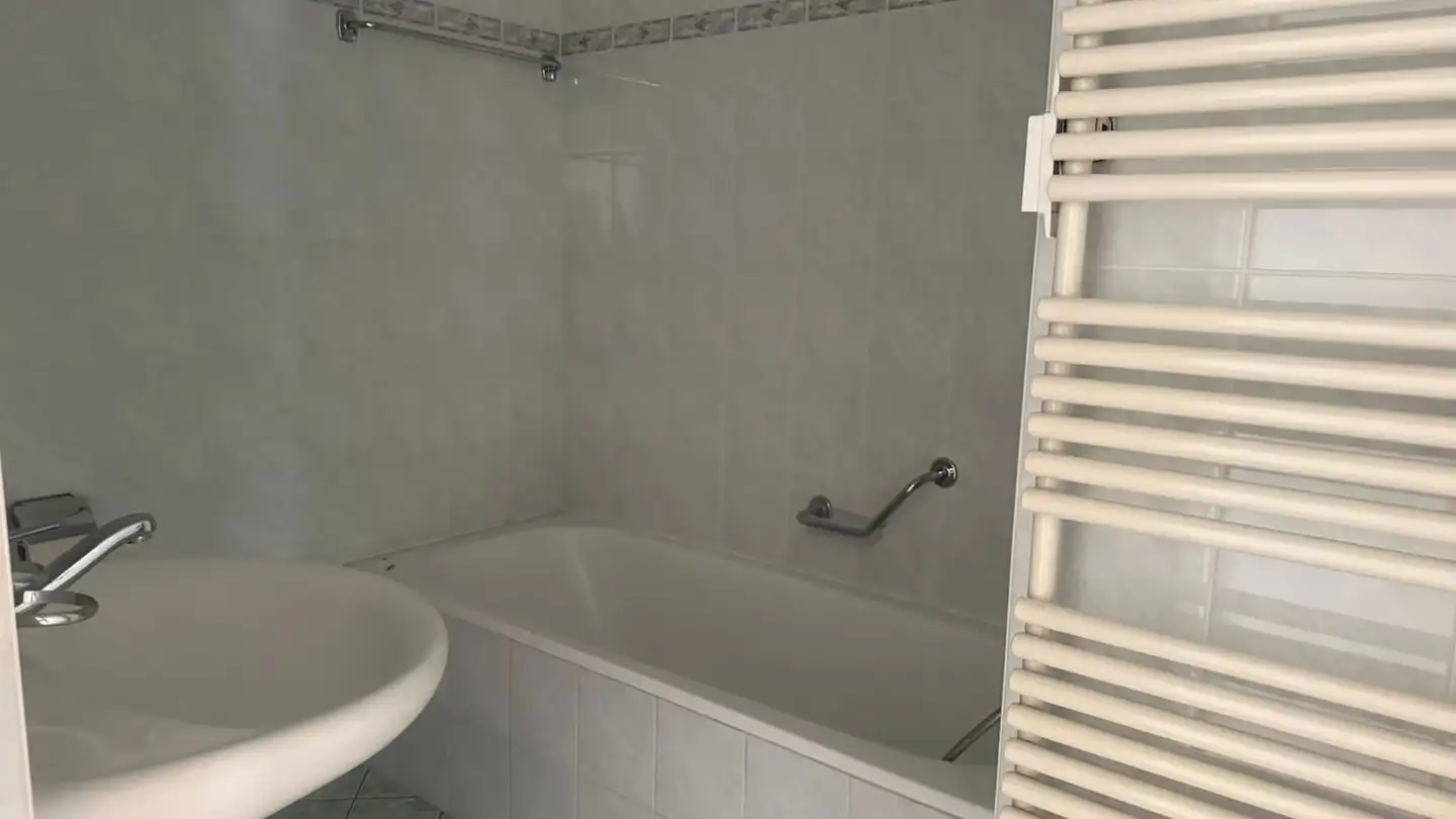 Appartement à louer - Viale A. Sartori 11, 6512 Giubiasco - Photo 4