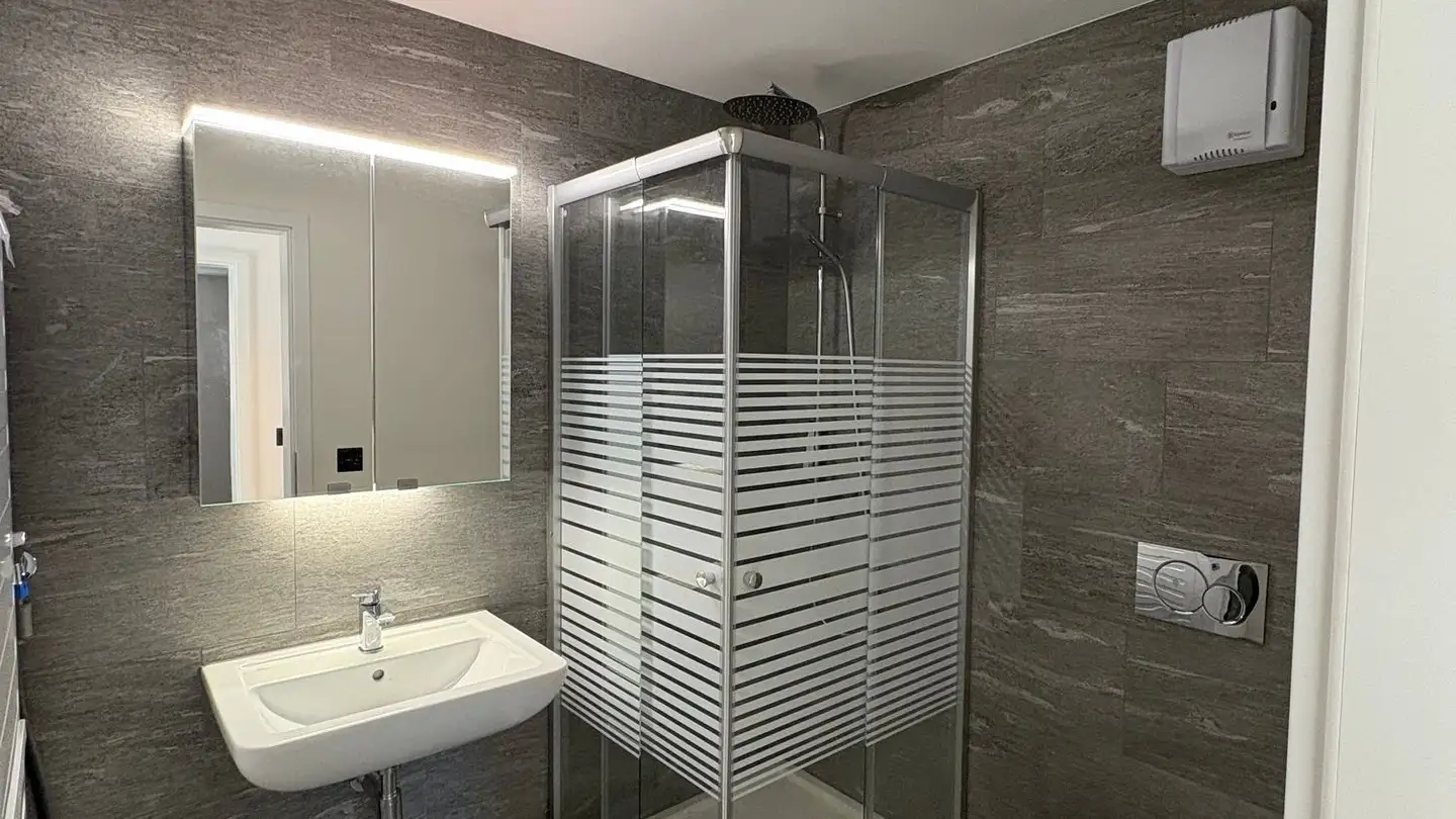 Appartamento in affitto - Via Casanova 17, 7151 Schluein - Photo 4